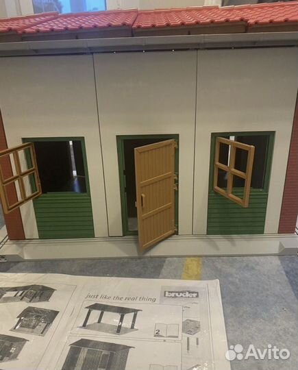 Гараж для машин Bruder