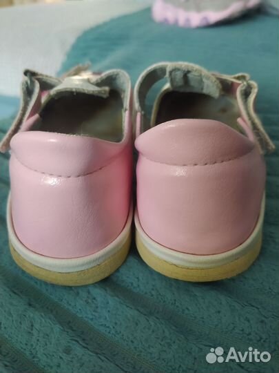 Сандалии для девочки