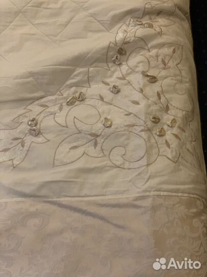 Покрывало на двуспальную кровать
