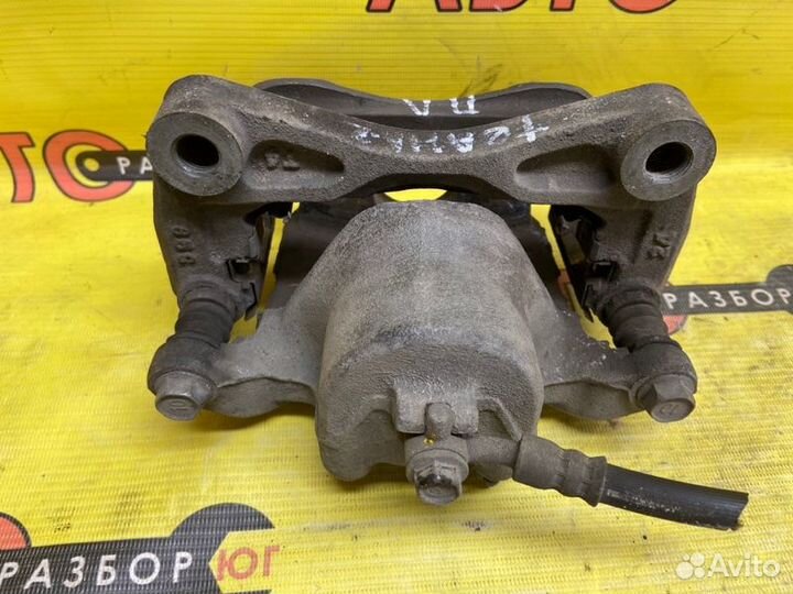 Суппорт передний левый Nissan Teana J31 VQ23DE