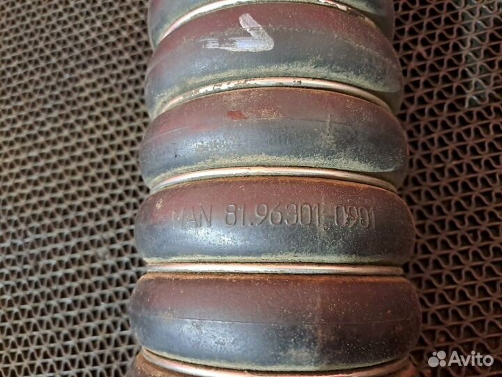 Патрубок интеркулера