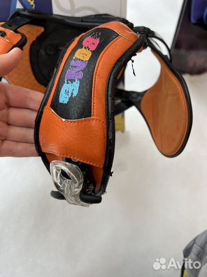 Сноуборд с креплениями