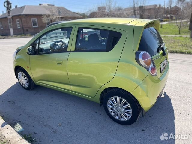 Chevrolet Spark 1.0 AT, 2011, 105 000 км