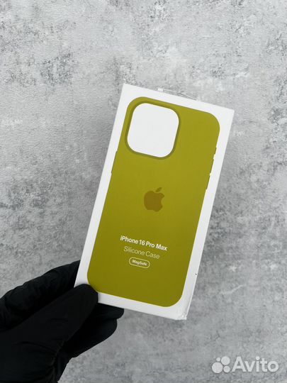 Чехлы на iPhone 16Pro Max