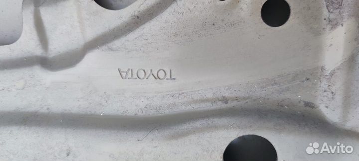 Капот Toyota camry 70