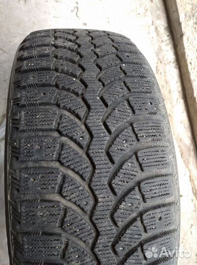 Bridgestone Blizzak Spike-01 245/55 R19 103T