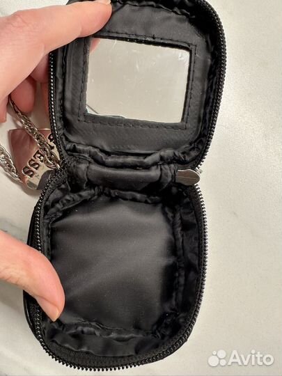 Косметичка guess