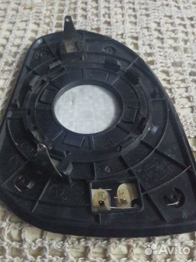 Зеркальный элемент kia rio 3