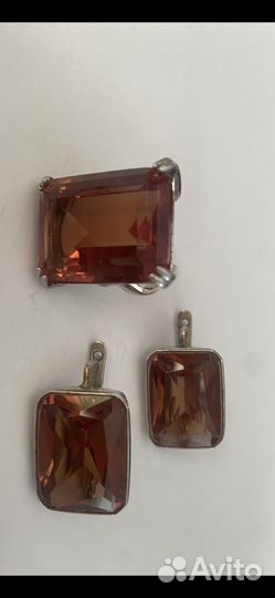 Серебрянный комплект с султанитом