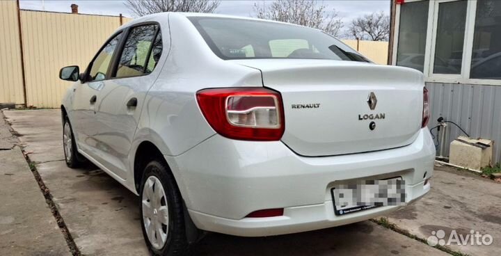 Аренда Renault Logan 1.6 MT в Симферополе