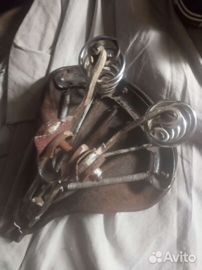 Седло спортивное советское кожаное