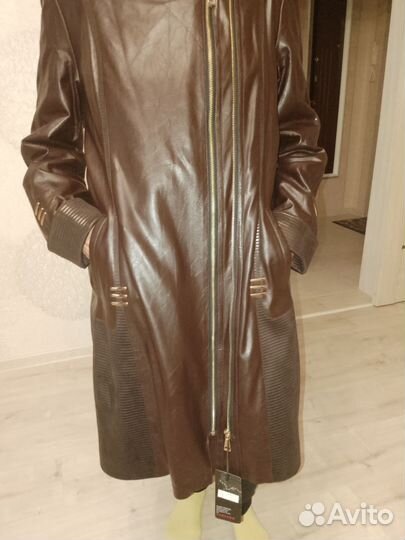 Кожаное женское пальто новое 46-48