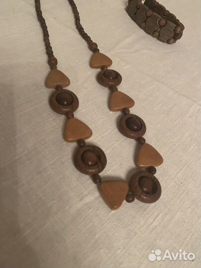 Комплект бусы, серьги, браслет из дерева