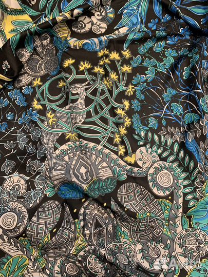 Шикарный большой шелковый платок Hermes