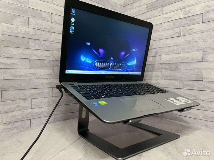 Игровой Ноутбук Asus i3-5 поколение/GT 920M