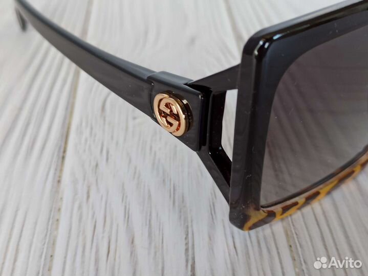 Очки солнцезащитные женские Gucci новые