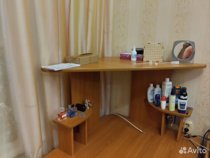 Компьютерный стол