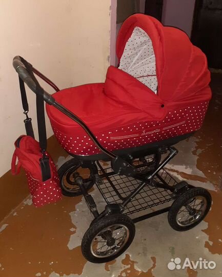 Прогулочная коляска