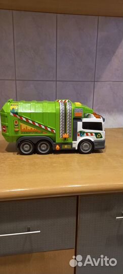 Продам мусоровоз