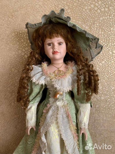 Кукла фарфоровая большая