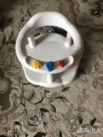 Продаётся стульчик для купания