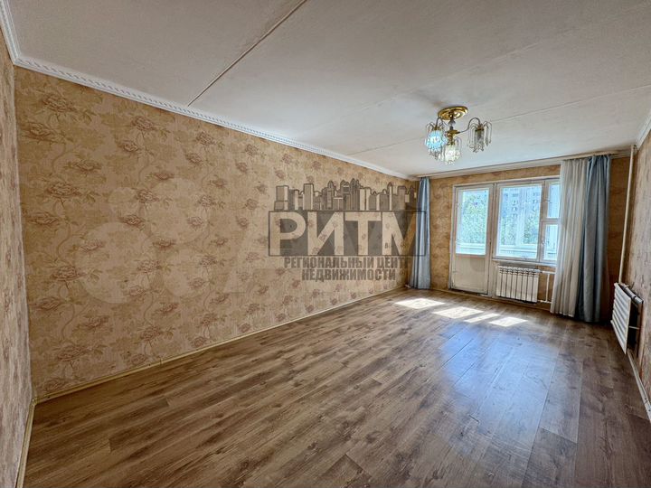 2-к. квартира, 54 м², 3/10 эт.