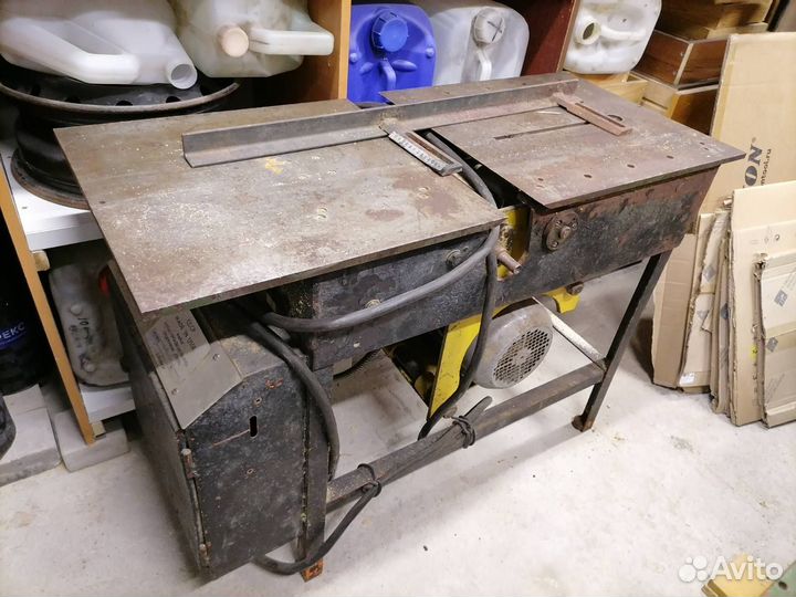 Станок деревообрабатывающий