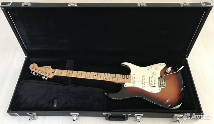 Fender Player Stratocaster HSS MN 3TS + кейс
