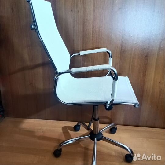 Компьютерное кресло