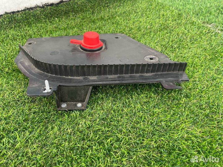 Крышка аккумулятора Mini Cooper S 3 2018 7317737