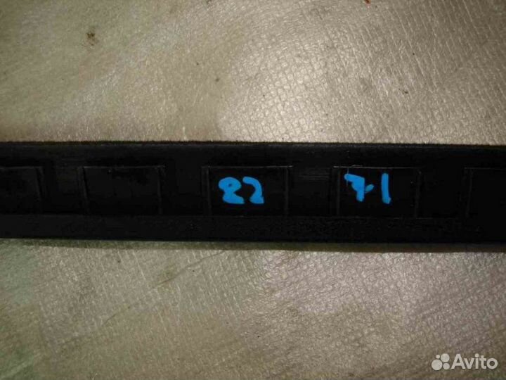 Уплотнитель Mercedes Benz S