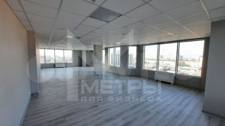 Офис в бизнес-центре