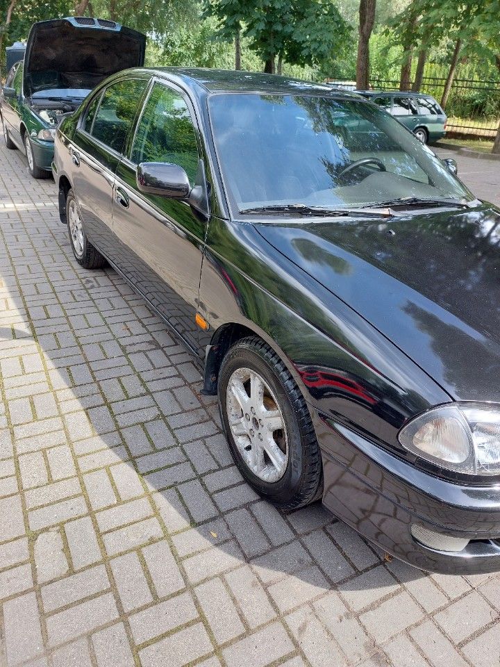 Toyota Avensis: фото владельца