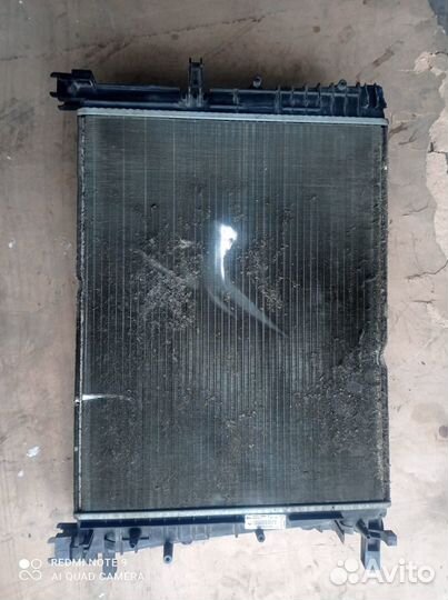 Радиатор основной Renault Logan 2014) 214105731R