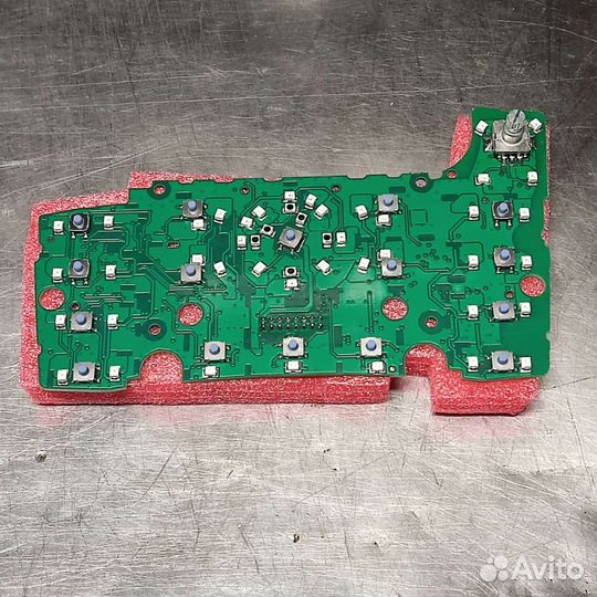 Плато мультимедии MMI Audi Q7 2009-2015год