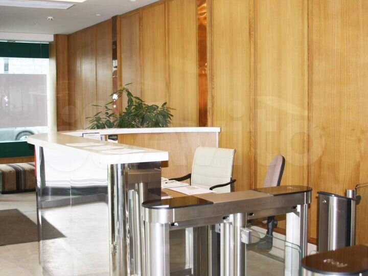 Офис у м. Менделеевская, 66 м²