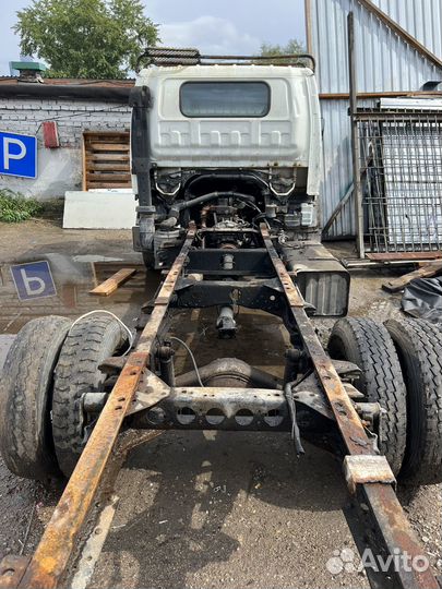 Isuzu ELF шасси /автовышка