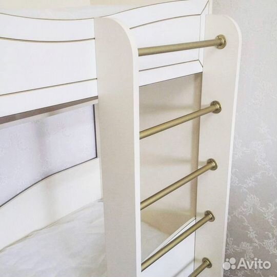 Шкаф купе на заказ. Долговечные материалы