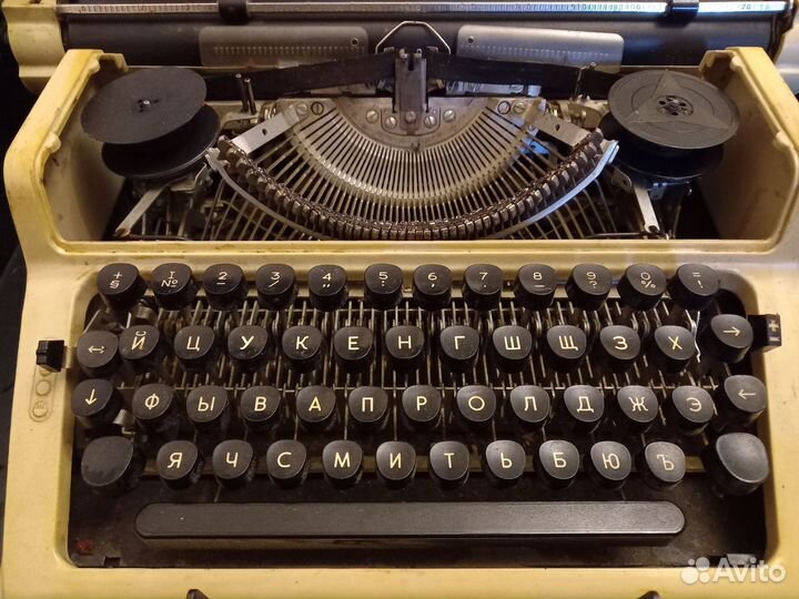 Печатная пишущая машинка пп 305-01 1987год