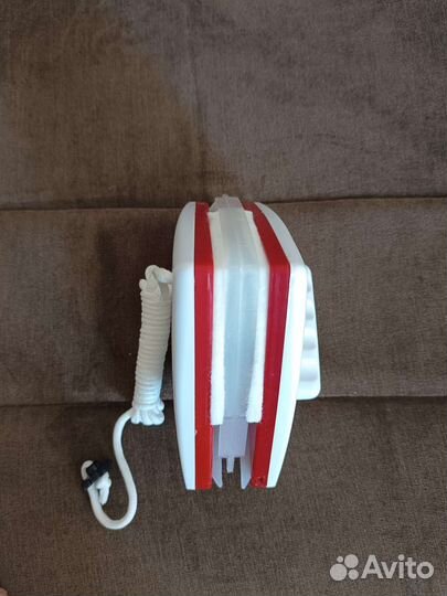 Магнитная щётка для мытья окон