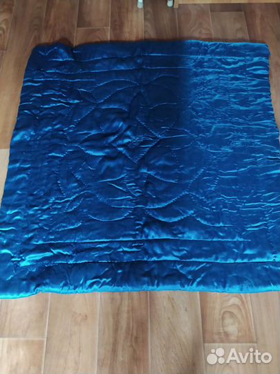 Одеяла,пододеяльники и пелëнки