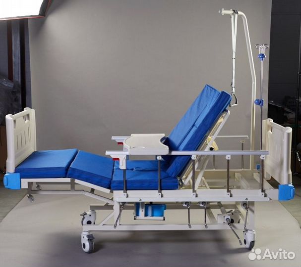Медицинская кровать от фабрики