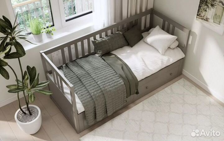 Кровать-кушетка икеа из массива сосны