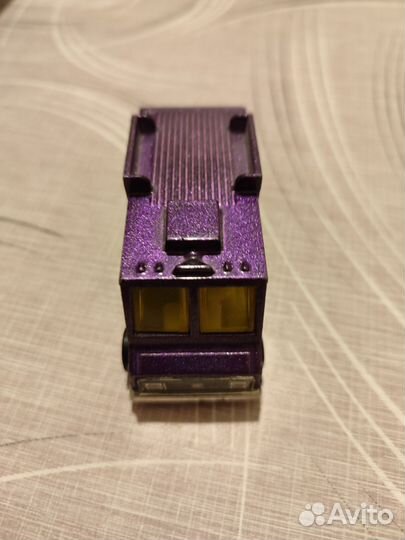 Модель автобуса Hot Wheels