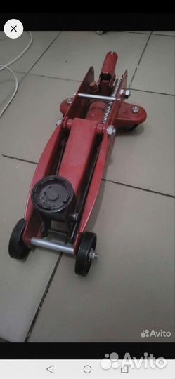 Домкрат гидравлический подкатной бу