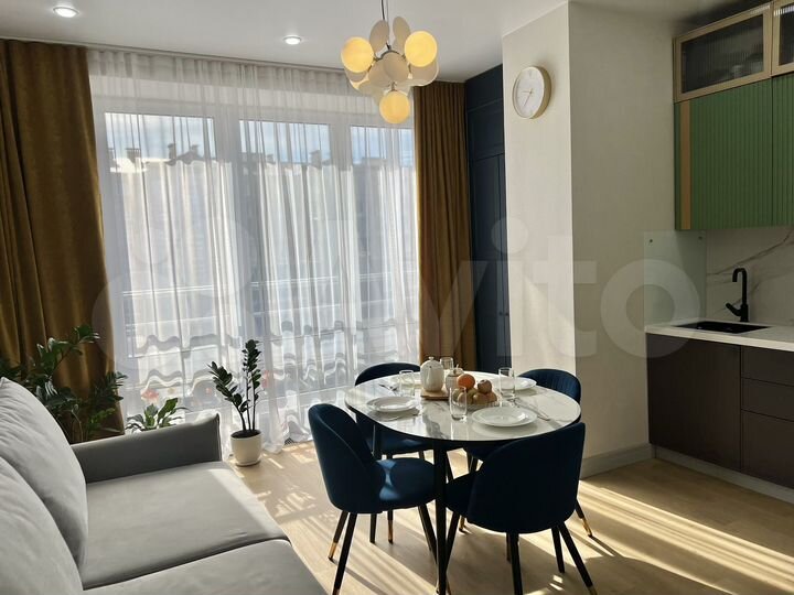 2-к. квартира, 71 м², 3/8 эт.