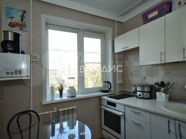 2-к. квартира, 48 м², 3/5 эт.