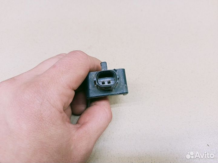 Датчик AIR BAG RAV 4 2013