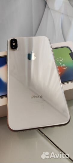 iPhone X, 64 ГБ