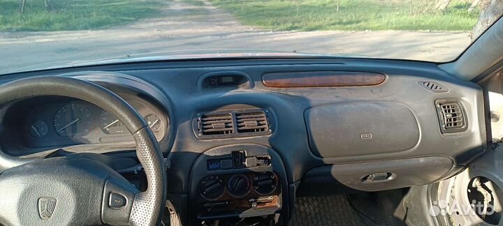 Панель Ровер 200